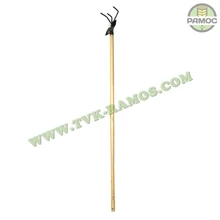 Тяпка 114 мм 3-х зуба с черенком , артикул 3084 CM.B Тяпка 114 мм 3-х зуба с черенком , артикул 3084 CM.B